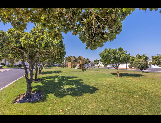 3 BEDROOM GATED ESTATE TO LET IN SUNNINGDALE